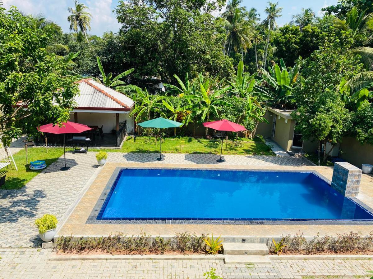 The Kingslayer Resort Negombo Buitenkant foto