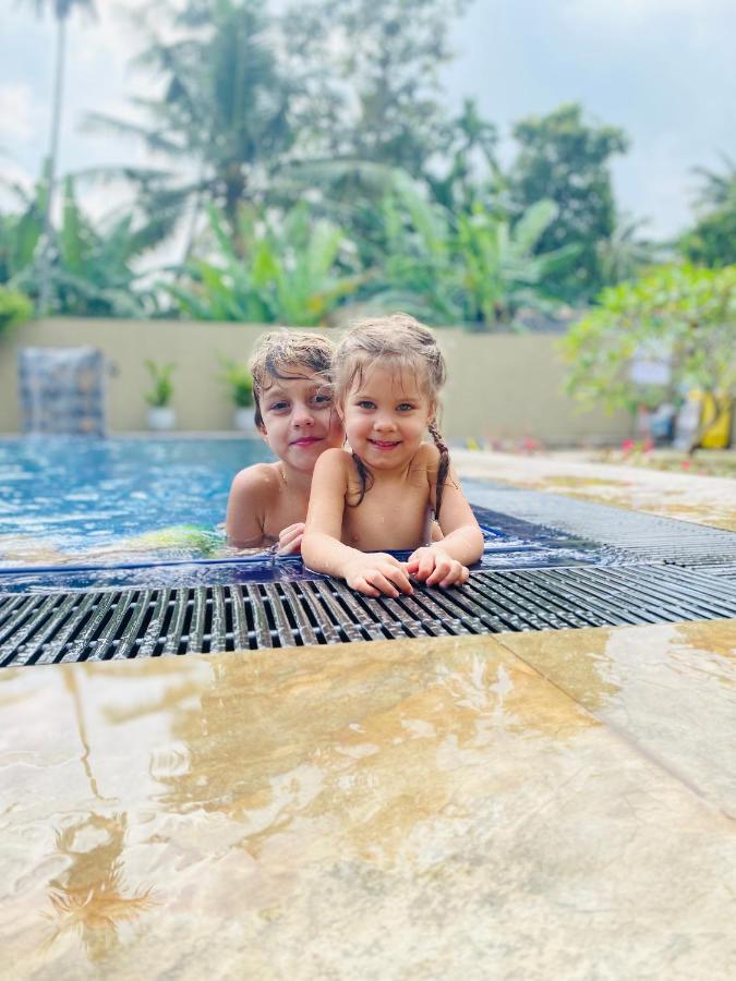 The Kingslayer Resort Negombo Buitenkant foto