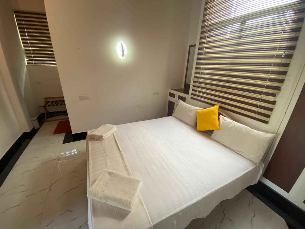The Kingslayer Resort Negombo Buitenkant foto