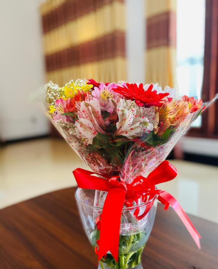 The Kingslayer Resort Negombo Buitenkant foto